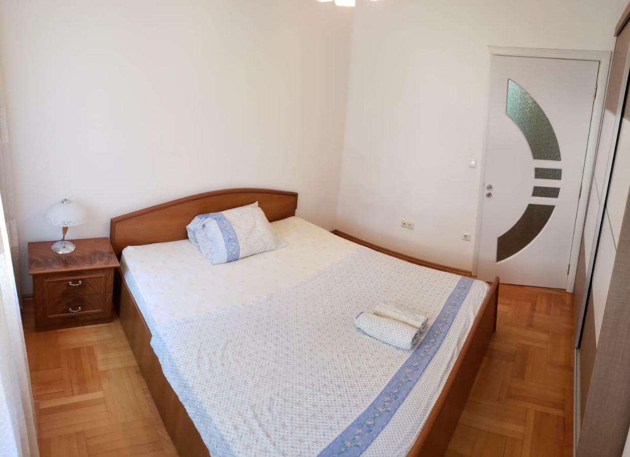 Gorgeous Apartment With City View In The City Center Pristina Eksteriør billede